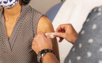 Este în puterea noastră să oprim pandemia – ne vaccinăm şi scăpăm